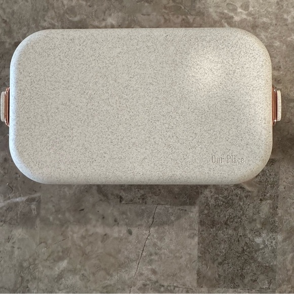 New Our Place Layered Lunchbox with Utensils bento box - Picture 8 of 9